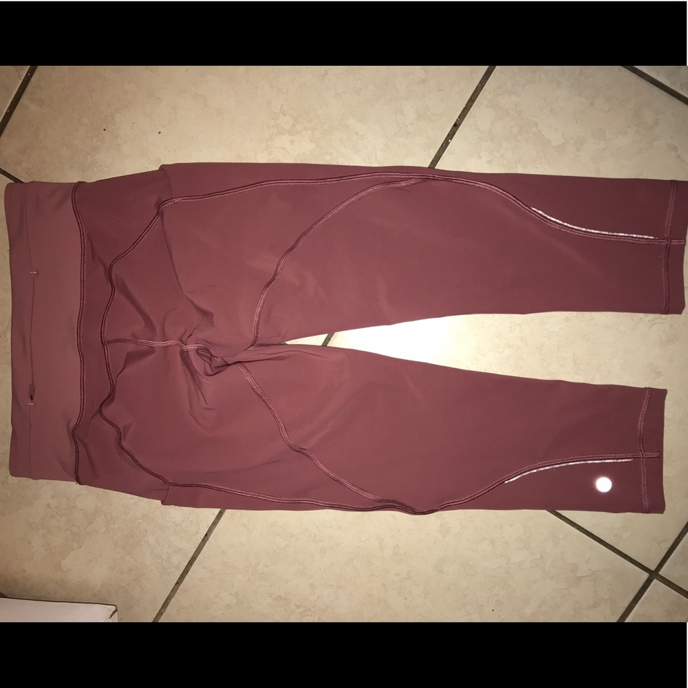 Lululemon crops